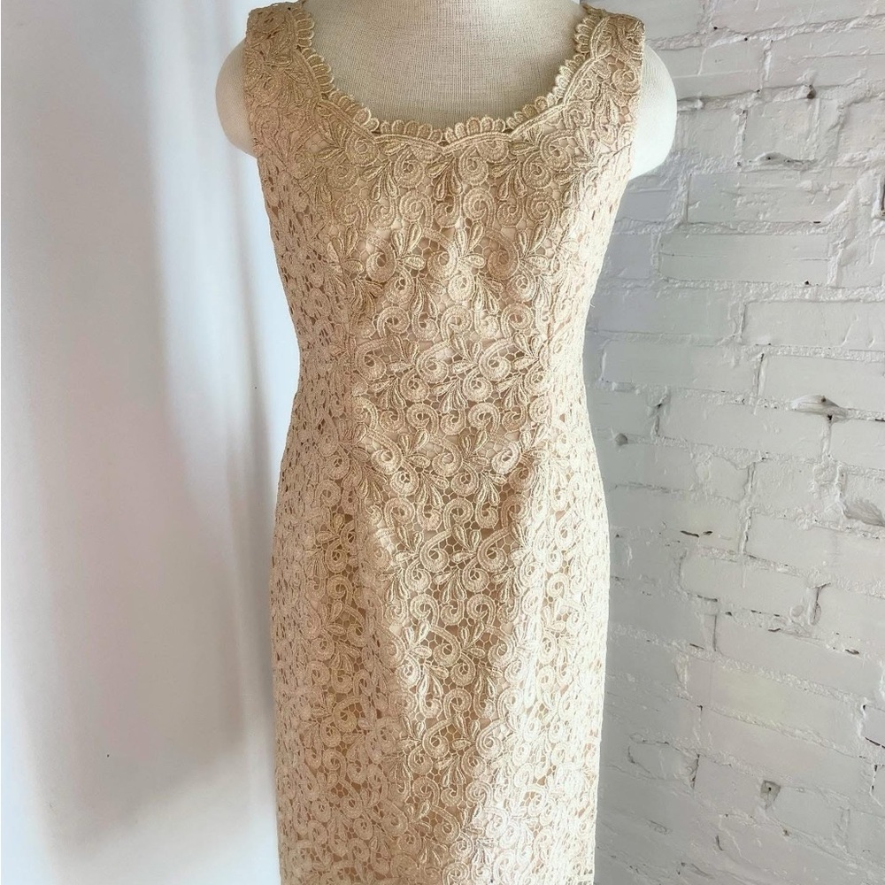Elegant Cream Lace Shift Dress
